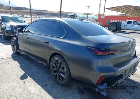 2023 BMW 740 I z USA, uszkodzony, nr VIN WBA23EH07PCM81629